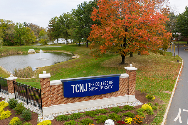 Virtual convocation kicks off fall semester for Class of 2024