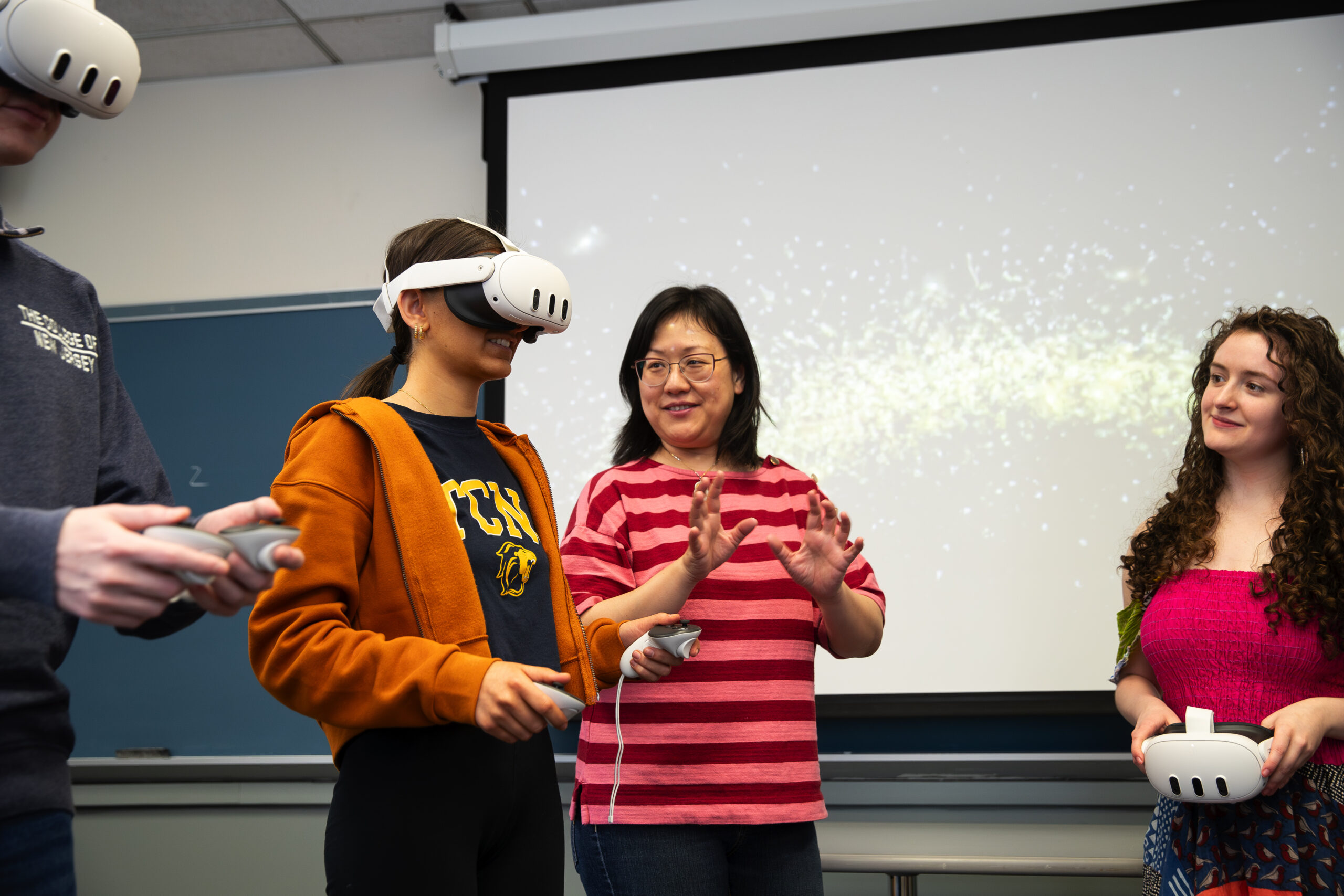 Communication Studies Professor Yifeng Hu awarded Innovation in Teaching Award